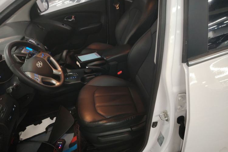 Used Hyundai ix35 2013 2.0L Automatic Two-Wheel Drive Smart GLS China IV Standard Left Front Seat