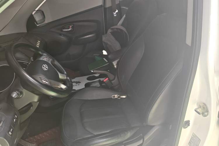 Used Hyundai ix35 2013 2.0L Automatic Two-Wheel Drive Smart GLS China V Standard Left Front Seat