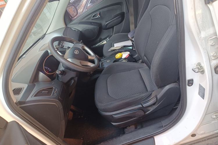 Used Hyundai ix35 2013 2.0L Automatic Two-Wheel Drive Comfort GL China V Standard Left Front Seat