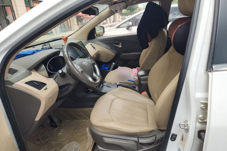 Used Hyundai ix35 2013 2.0L Automatic Two-Wheel Drive Smart GLS China IV Standard Left Front Seat