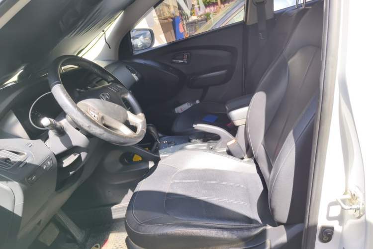 Used Hyundai ix35 2013 2.0L Automatic Two-Wheel Drive Smart GLS China V Standard Left Front Seat