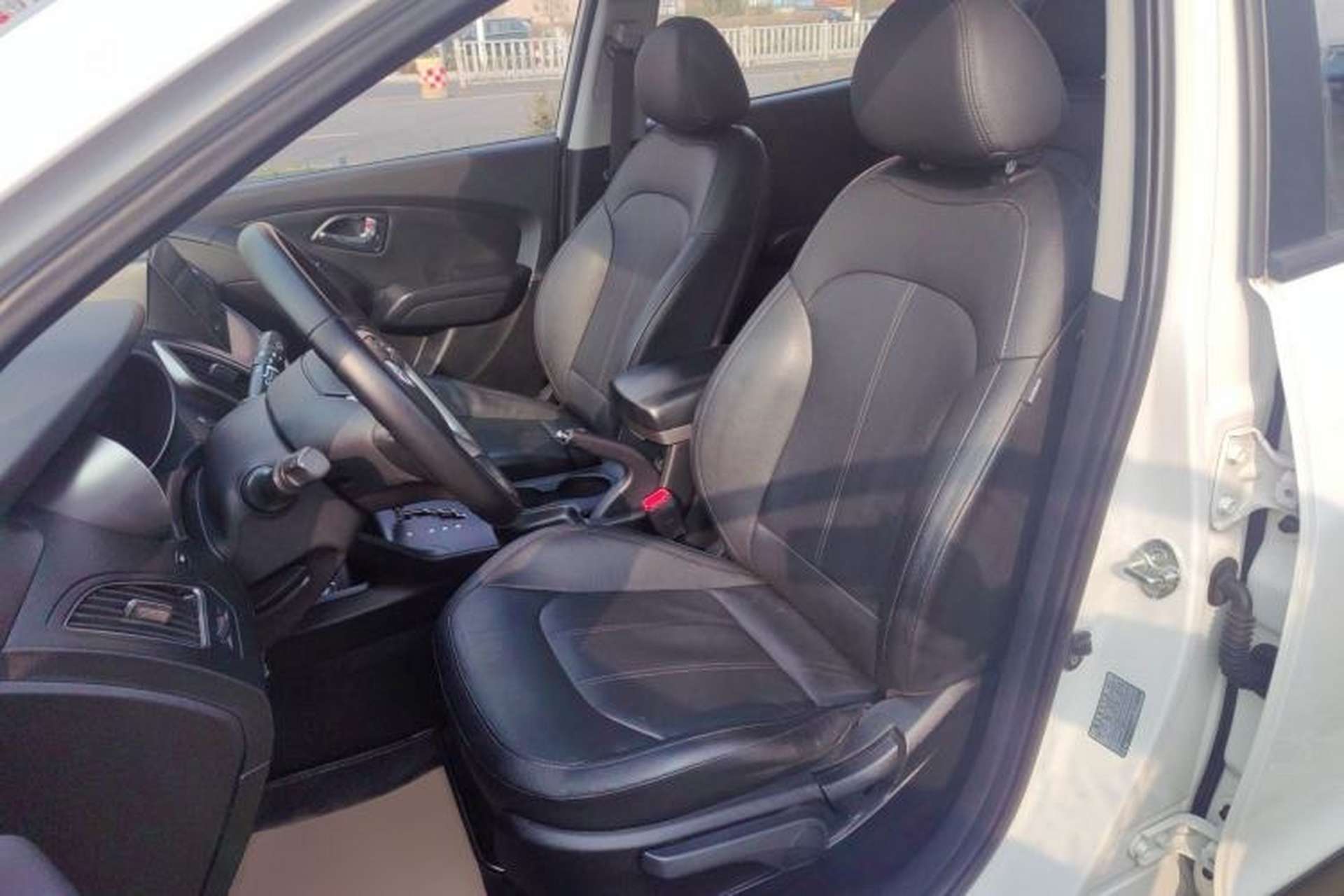 Used Hyundai ix35 2013 2.0L Automatic Two-Wheel Drive Smart GLS China IV Standard Left Front Seat