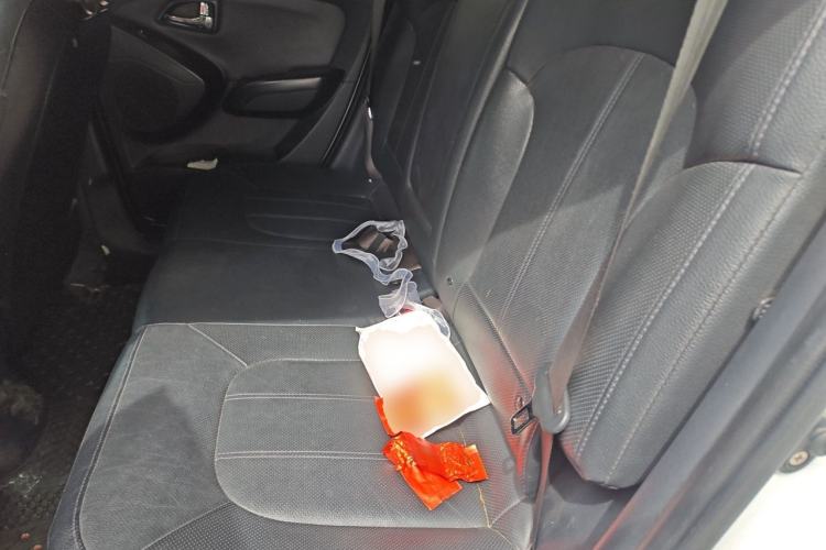 Used Hyundai ix35 2013 2.0L Automatic Two-Wheel Drive Smart GLS China IV Standard Left Rear Seat