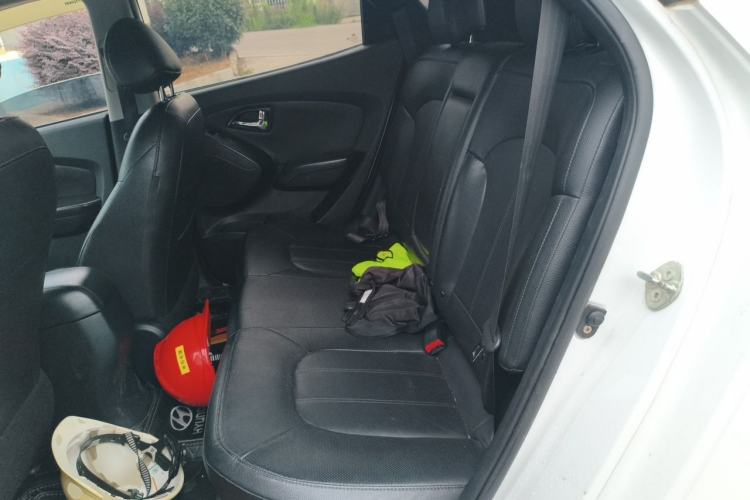 Used Hyundai ix35 2013 2.0L Automatic Two-Wheel Drive Smart GLS China IV Standard Left Rear Seat