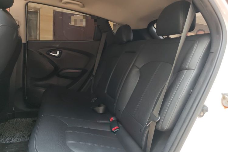Used Hyundai ix35 2013 2.0L Automatic Two-Wheel Drive Smart GLS China IV Standard Left Rear Seat