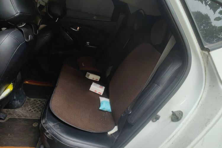 Used Hyundai ix35 2013 2.0L Automatic 2WD Comfort GL China IV Standard Left Rear Seat