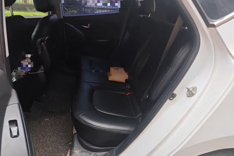 Used Hyundai ix35 2013 2.0L Automatic Two-Wheel Drive Comfort GL China V Standard Left Rear Seat