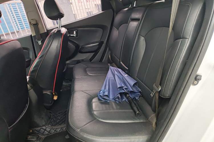 Used Hyundai ix35 2013 2.0L Automatic Two-Wheel Drive Smart GLS China IV Standard Left Rear Seat