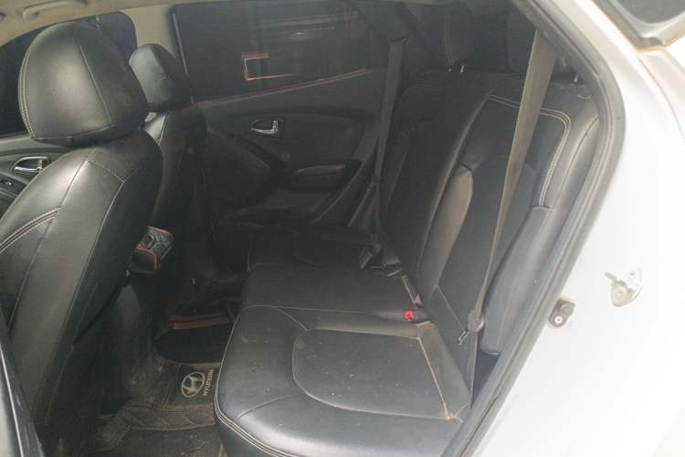 Used Hyundai ix35 2013 2.0L Automatic 2WD Comfort GL China IV Standard Left Rear Seat