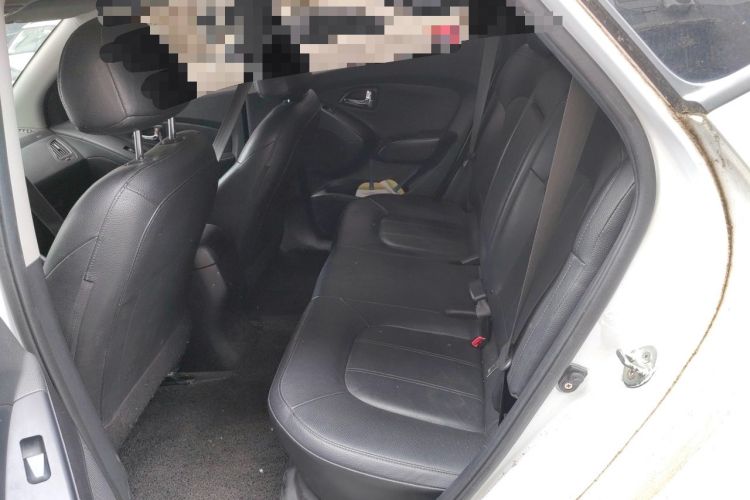 Used Hyundai ix35 2013 2.0L Automatic Two-Wheel Drive Smart GLS China IV Standard Left Rear Seat