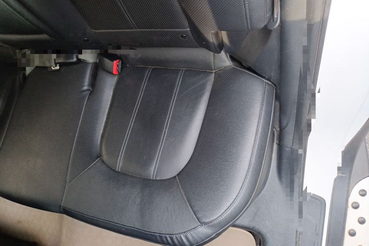 Used Hyundai ix35 2013 2.0L Automatic Two-Wheel Drive Smart GLS China IV Standard Left Rear Seat