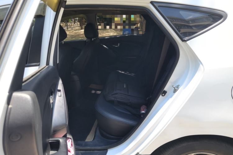 Used Hyundai ix35 2013 2.0L Automatic Two-Wheel Drive Smart GLS China IV Standard Left Rear Seat