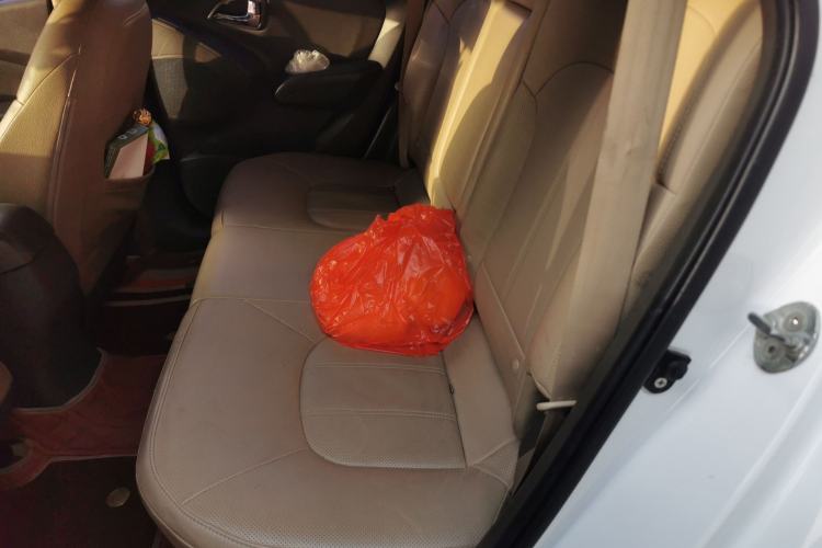 Used Hyundai ix35 2013 2.0L Automatic Two-Wheel Drive Smart GLS China V Standard Left Rear Seat