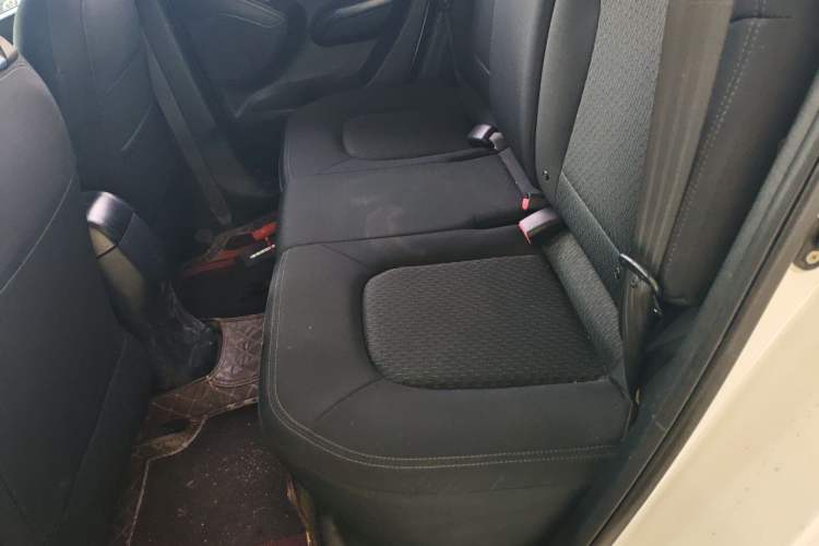 Used Hyundai ix35 2013 2.0L Automatic 2WD Comfort GL China IV Standard Left Rear Seat
