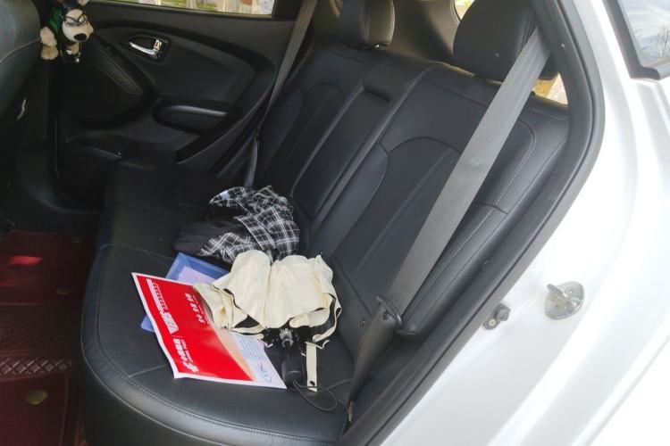 Used Hyundai ix35 2013 2.0L Automatic Two-Wheel Drive Smart GLS China IV Standard Left Rear Seat