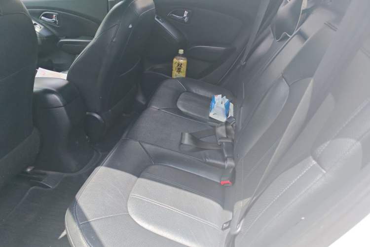 Used Hyundai ix35 2013 2.0L Automatic Two-Wheel Drive Smart GLS China IV Standard Left Rear Seat