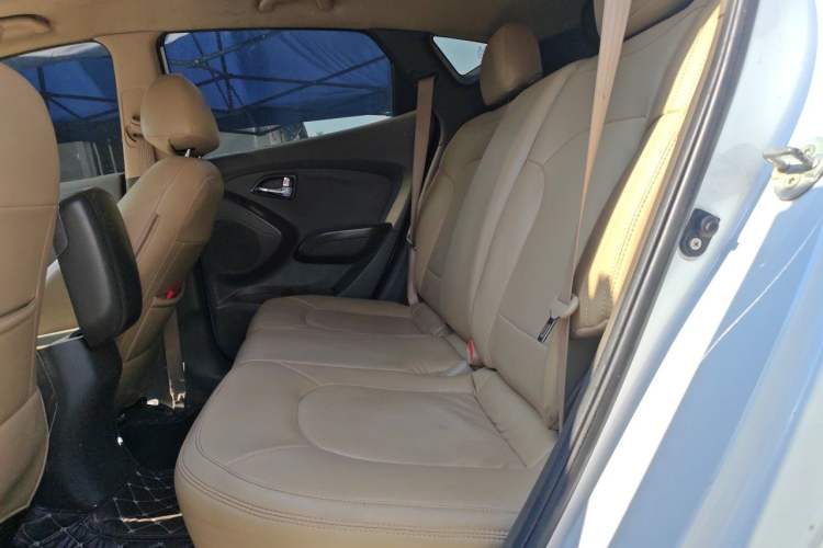 Used Hyundai ix35 2013 2.0L Automatic 2WD Comfort GL China IV Standard Left Rear Seat