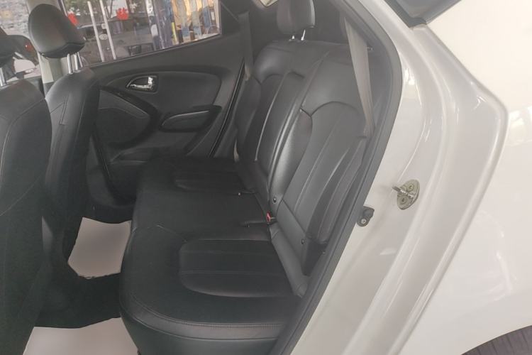 Used Hyundai ix35 2013 2.0L Automatic Two-Wheel Drive Smart GLS China V Standard Left Rear Seat