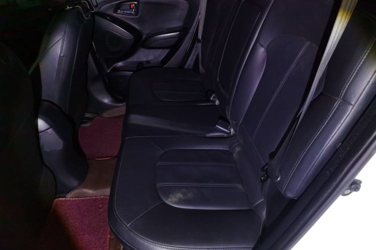 Used Hyundai ix35 2013 2.0L Automatic Two-Wheel Drive Smart GLS China IV Standard Left Rear Seat