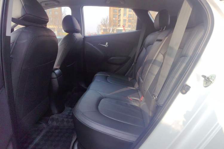Used Hyundai ix35 2013 2.0L Automatic Two-Wheel Drive Smart GLS China IV Standard Left Rear Seat
