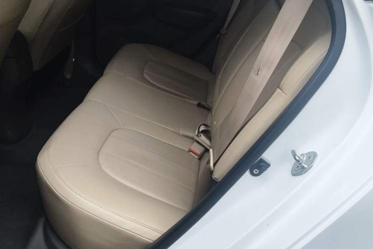 Used Hyundai ix35 2013 2.0L Automatic Two-Wheel Drive Smart GLS China V Standard Left Rear Seat