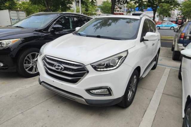 Used Hyundai ix35 2013 2.0L Automatic Two-Wheel Drive Smart GLS China IV Standard