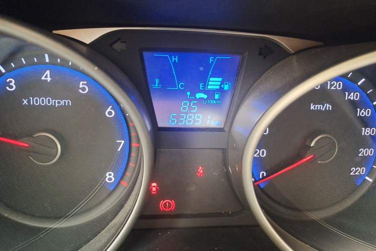 Used Hyundai ix35 2013 2.0L Manual 2WD Comfort GL China IV Standard Odometer Close Up