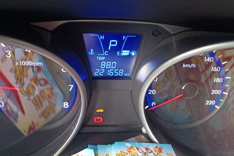 Used Hyundai ix35 2013 2.0L Automatic Two-Wheel Drive Smart GLS China IV Standard Odometer Close Up