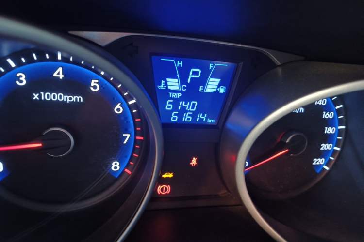 Used Hyundai ix35 2013 2.0L Automatic Two-Wheel Drive Comfort GL China V Standard Odometer Close Up