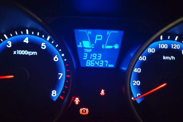 Used Hyundai ix35 2013 2.0L Automatic Two-Wheel Drive Smart GLS China IV Standard Odometer Close Up