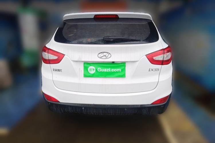 Used Hyundai ix35 2013 2.0L Automatic Two-Wheel Drive Smart GLS China IV Standard Rear