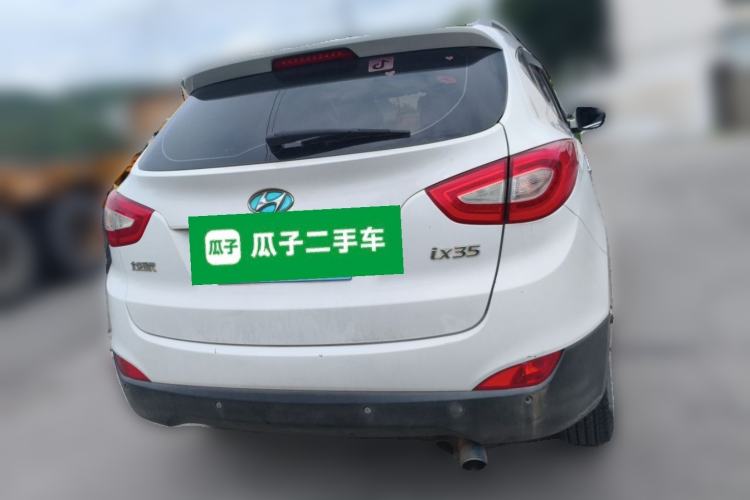 Used Hyundai ix35 2013 2.0L Automatic Two-Wheel Drive Smart GLS China IV Standard Rear