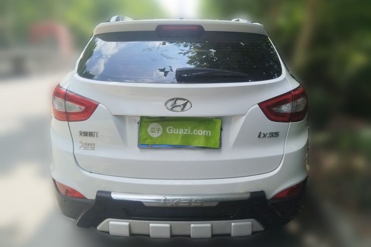 Used Hyundai ix35 2013 2.0L Automatic Two-Wheel Drive Smart GLS China IV Standard Rear
