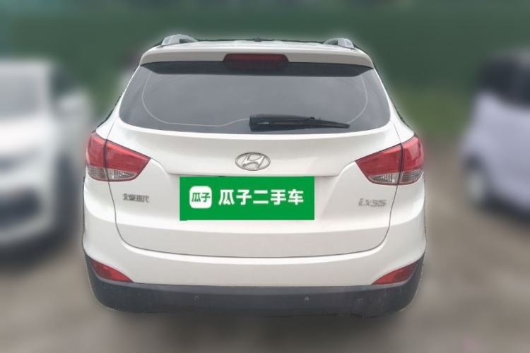 Used Hyundai ix35 2013 2.0L Automatic Two-Wheel Drive Smart GLS China IV Standard Rear