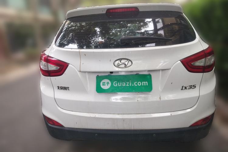 Used Hyundai ix35 2013 2.0L Automatic Two-Wheel Drive Smart GLS China IV Standard Rear