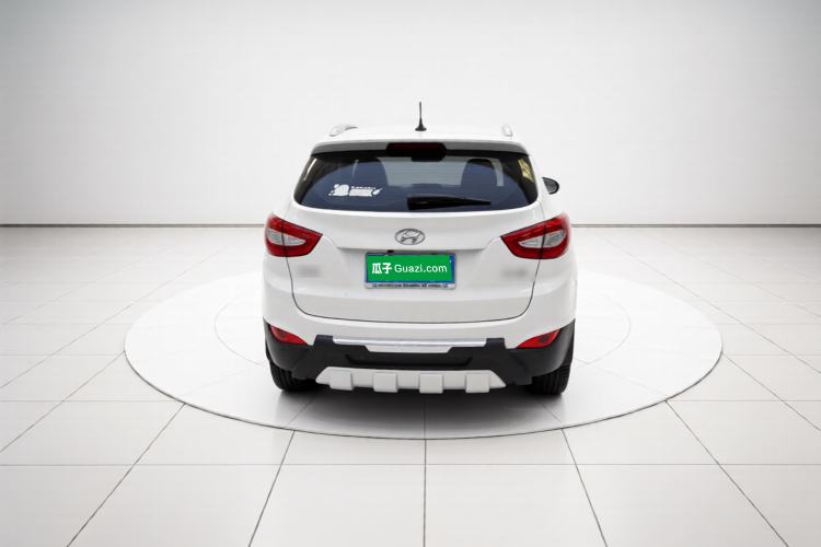 Used Hyundai ix35 2013 2.0L Automatic Two-Wheel Drive Smart GLS China IV Standard Rear