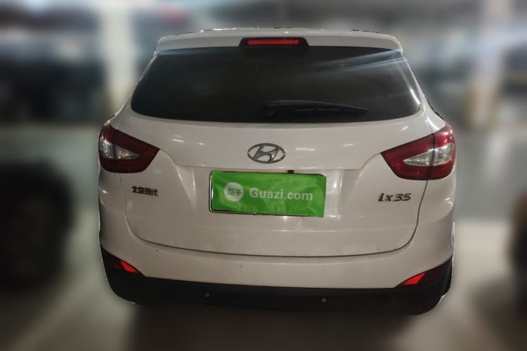 Used Hyundai ix35 2013 2.0L Automatic Two-Wheel Drive Smart GLS China IV Standard Rear