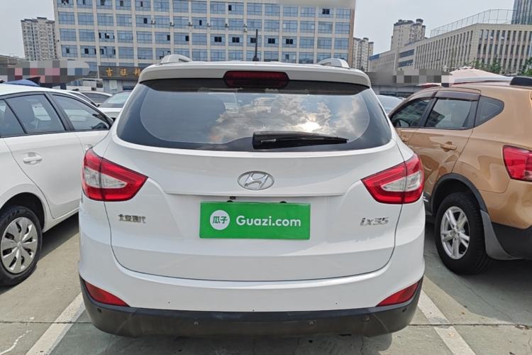 Used Hyundai ix35 2013 2.0L Automatic Two-Wheel Drive Smart GLS China IV Standard Rear