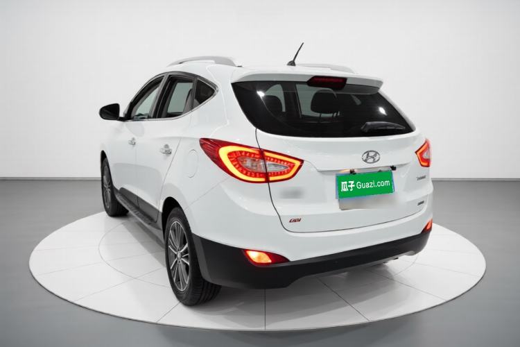 Used Hyundai ix35 2013 2.0L Automatic Two-Wheel Drive Smart GLS China IV Standard Rear Left 45 Deg