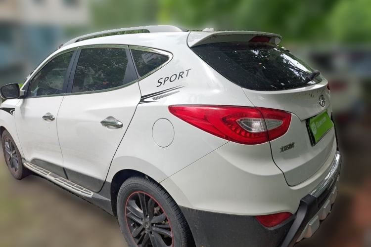 Used Hyundai ix35 2013 2.0L Automatic Two-Wheel Drive Smart GLS China IV Standard Rear Left 45 Deg
