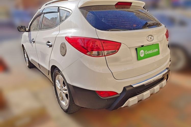Used Hyundai ix35 2013 2.0L Automatic Two-Wheel Drive Smart GLS China IV Standard Rear Left 45 Deg
