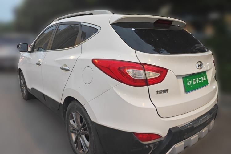 Used Hyundai ix35 2013 2.0L Automatic Two-Wheel Drive Smart GLS China IV Standard Rear Left 45 Deg