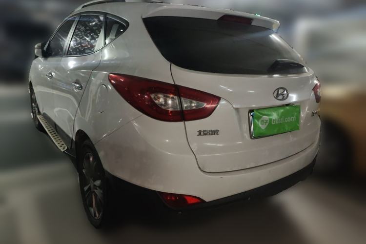 Used Hyundai ix35 2013 2.0L Automatic Two-Wheel Drive Smart GLS China IV Standard Rear Left 45 Deg