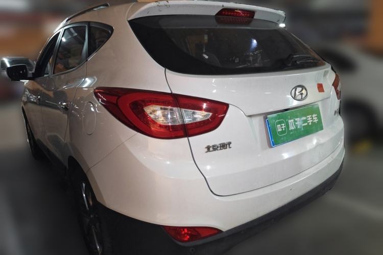 Used Hyundai ix35 2013 2.0L Automatic Two-Wheel Drive Smart GLS China IV Standard Rear Left 45 Deg