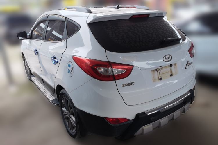 Used Hyundai ix35 2013 2.0L Automatic Two-Wheel Drive Smart GLS China IV Standard Rear Left 45 Deg