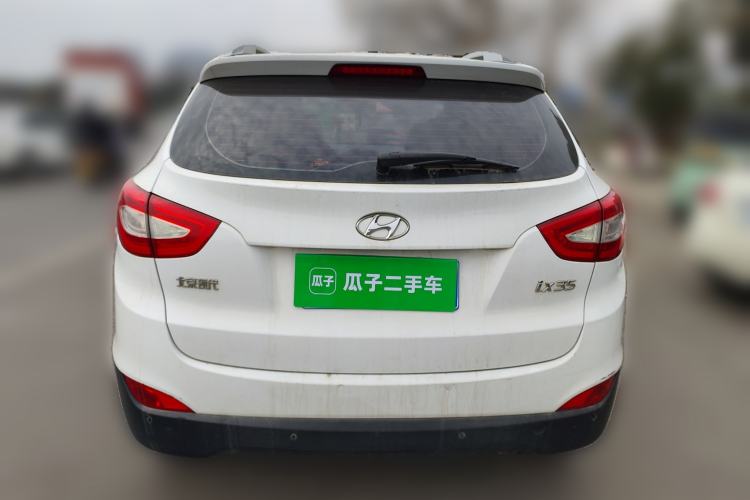 Used Hyundai ix35 2013 2.0L Automatic Two-Wheel Drive Smart GLS China IV Standard Rear