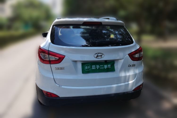 Used Hyundai ix35 2013 2.0L Automatic Two-Wheel Drive Smart GLS China IV Standard Rear
