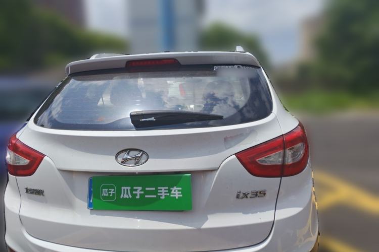 Used Hyundai ix35 2013 2.0L Automatic Two-Wheel Drive Smart GLS China IV Standard Rear