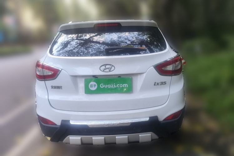 Used Hyundai ix35 2013 2.0L Automatic Two-Wheel Drive Smart GLS China IV Standard Rear