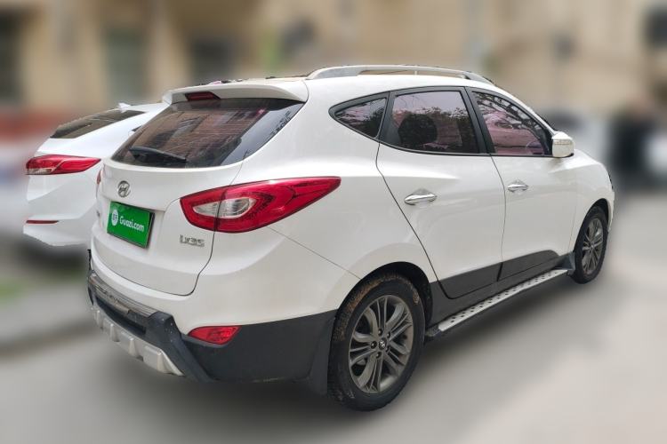 Used Hyundai ix35 2013 2.0L Automatic Two-Wheel Drive Smart GLS China IV Standard Rear Right 45 Deg